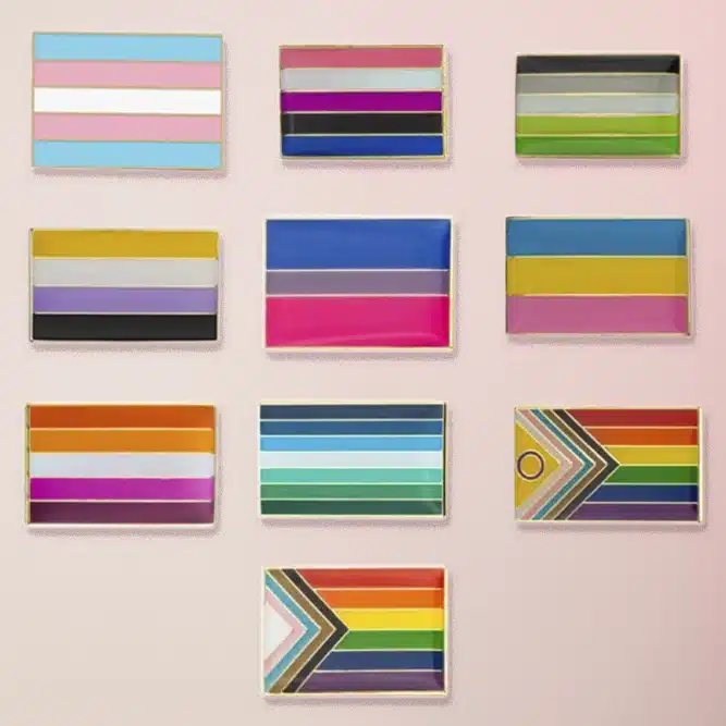 pins drapeau rectangle lgbtq+